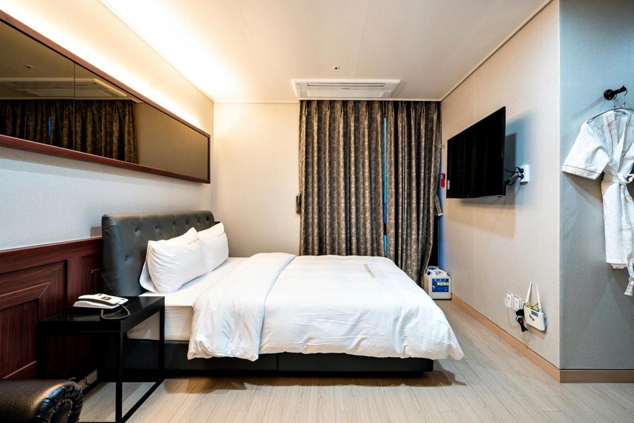 Siheung Seoul Tourist Hotel Eksteriør billede
