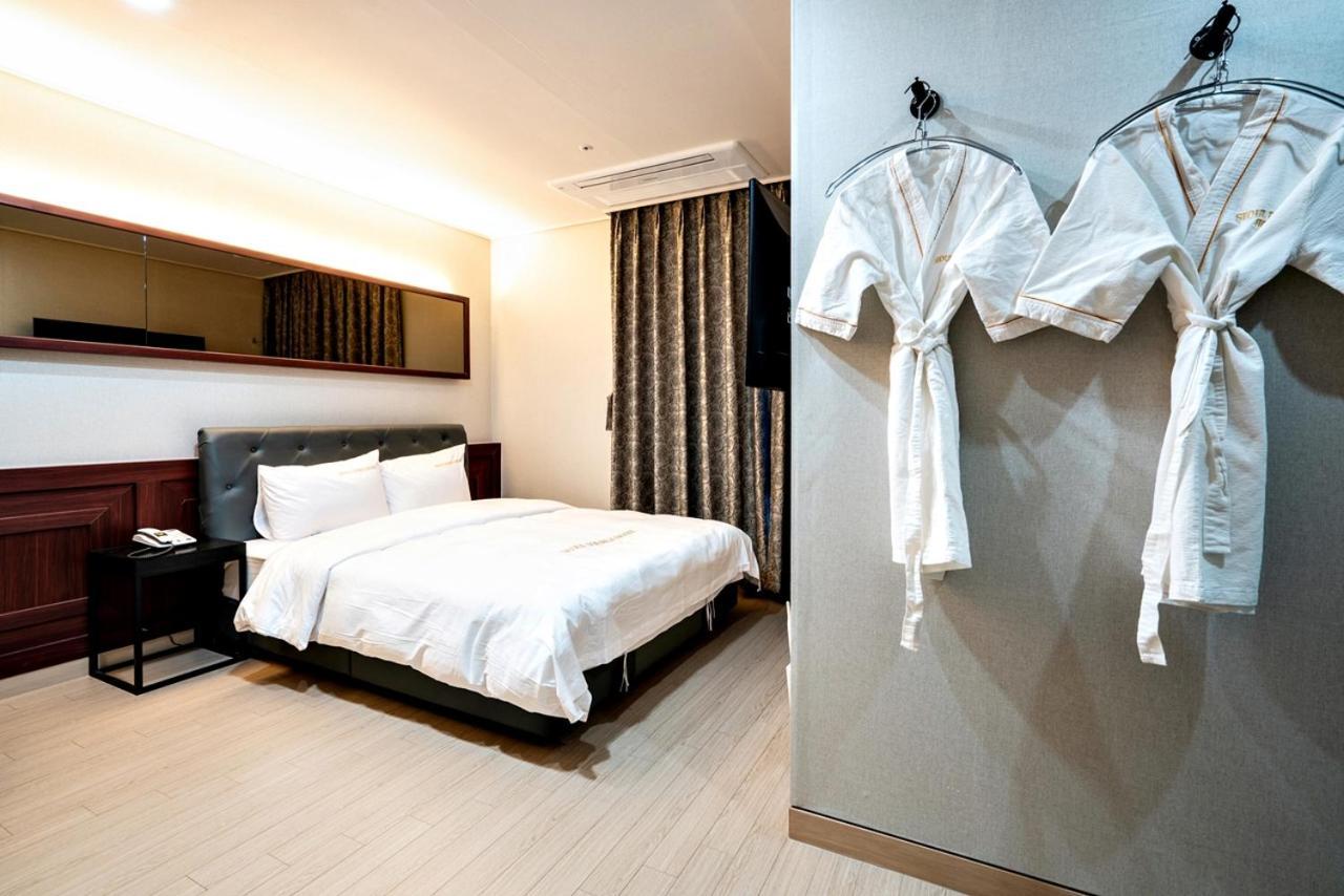 Siheung Seoul Tourist Hotel Eksteriør billede