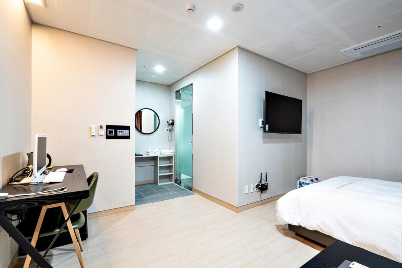 Siheung Seoul Tourist Hotel Eksteriør billede