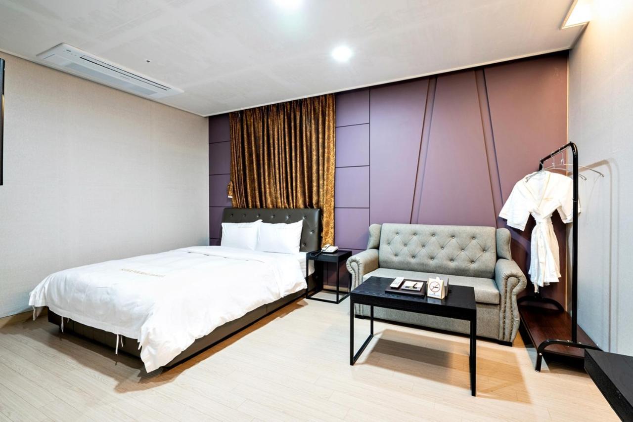 Siheung Seoul Tourist Hotel Eksteriør billede