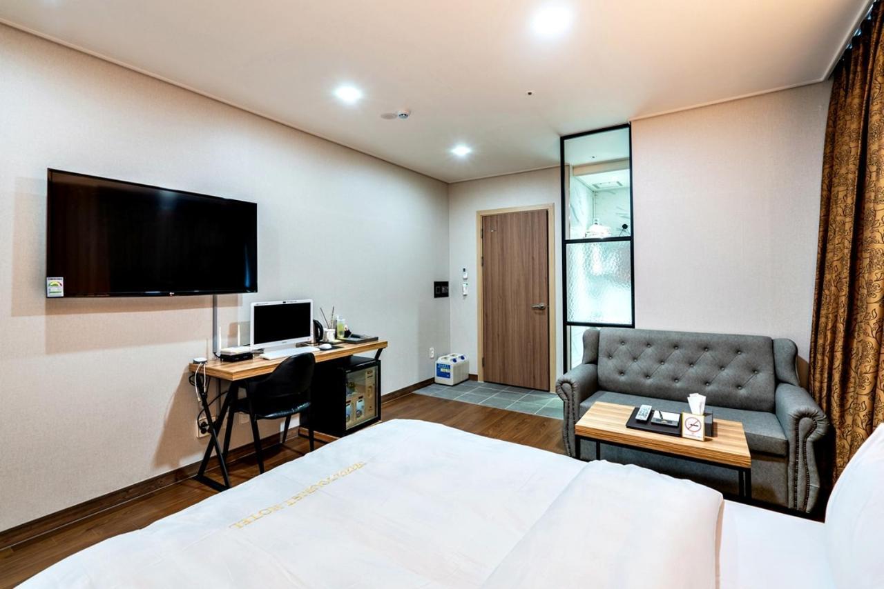 Siheung Seoul Tourist Hotel Eksteriør billede