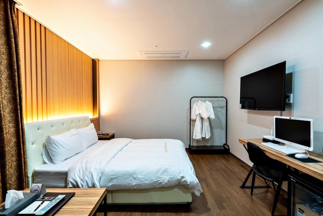 Siheung Seoul Tourist Hotel Eksteriør billede