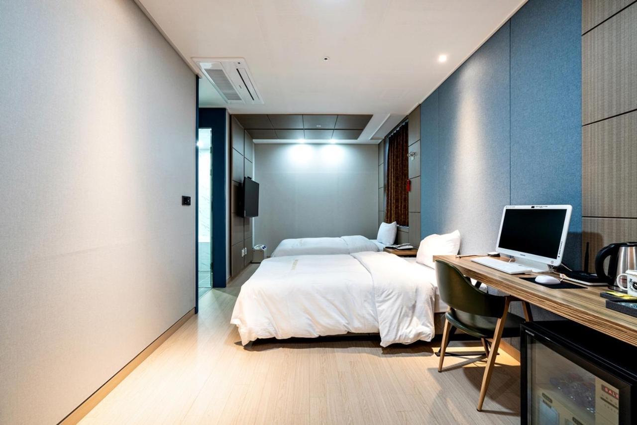 Siheung Seoul Tourist Hotel Eksteriør billede