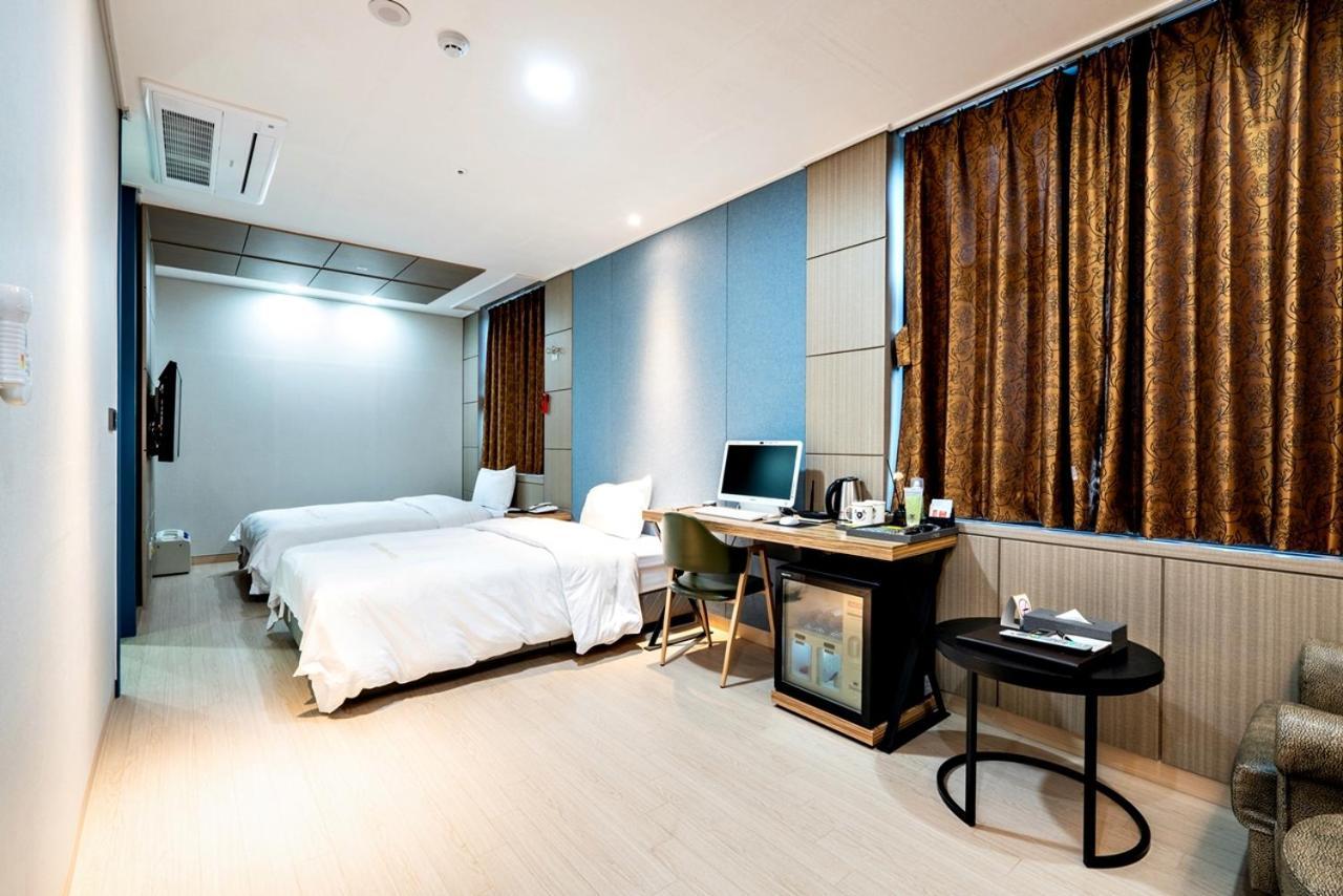Siheung Seoul Tourist Hotel Eksteriør billede